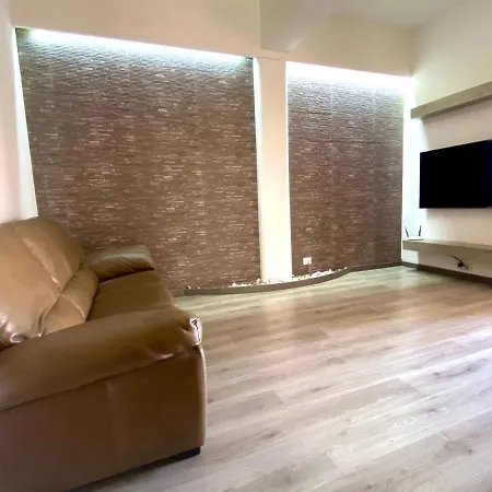 Casa Nel Cuore Di * كاستيلاّماري ديل غو